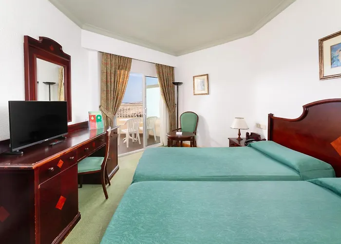 Hotel Riu Oliva Beach Resort